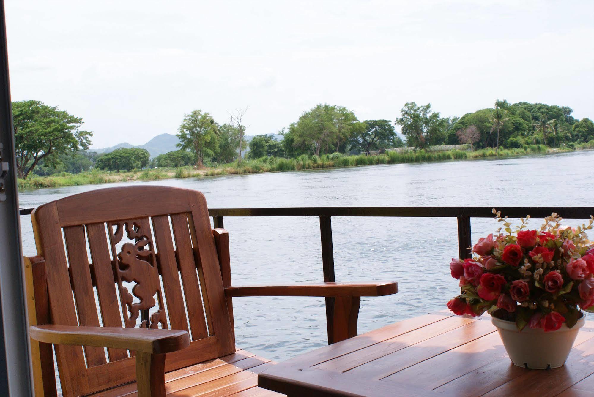 Hotel Tara Raft Kanchanaburi Zewnętrze zdjęcie